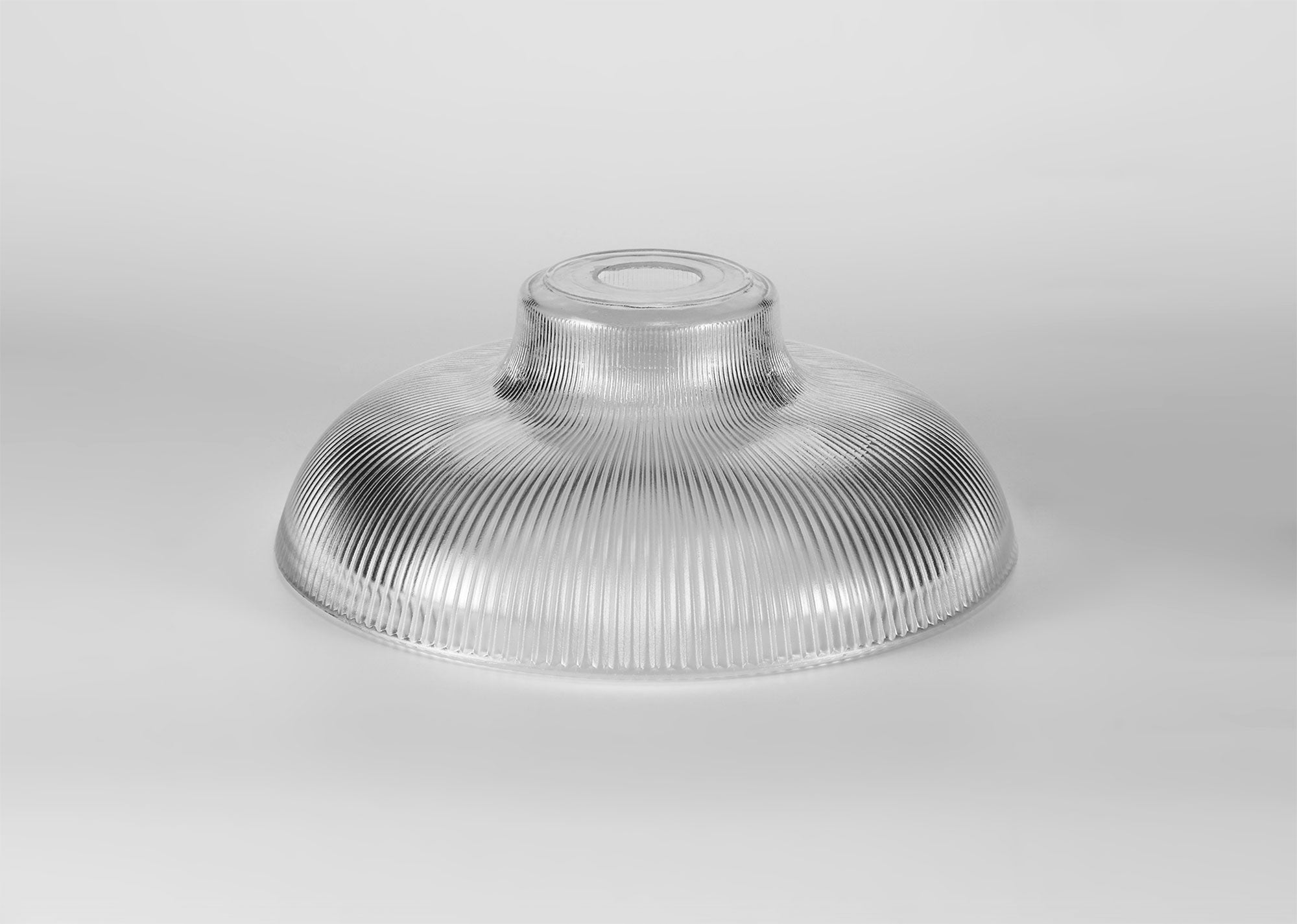 Docker Round 30cm Clear Glass Lampshade LO180513
