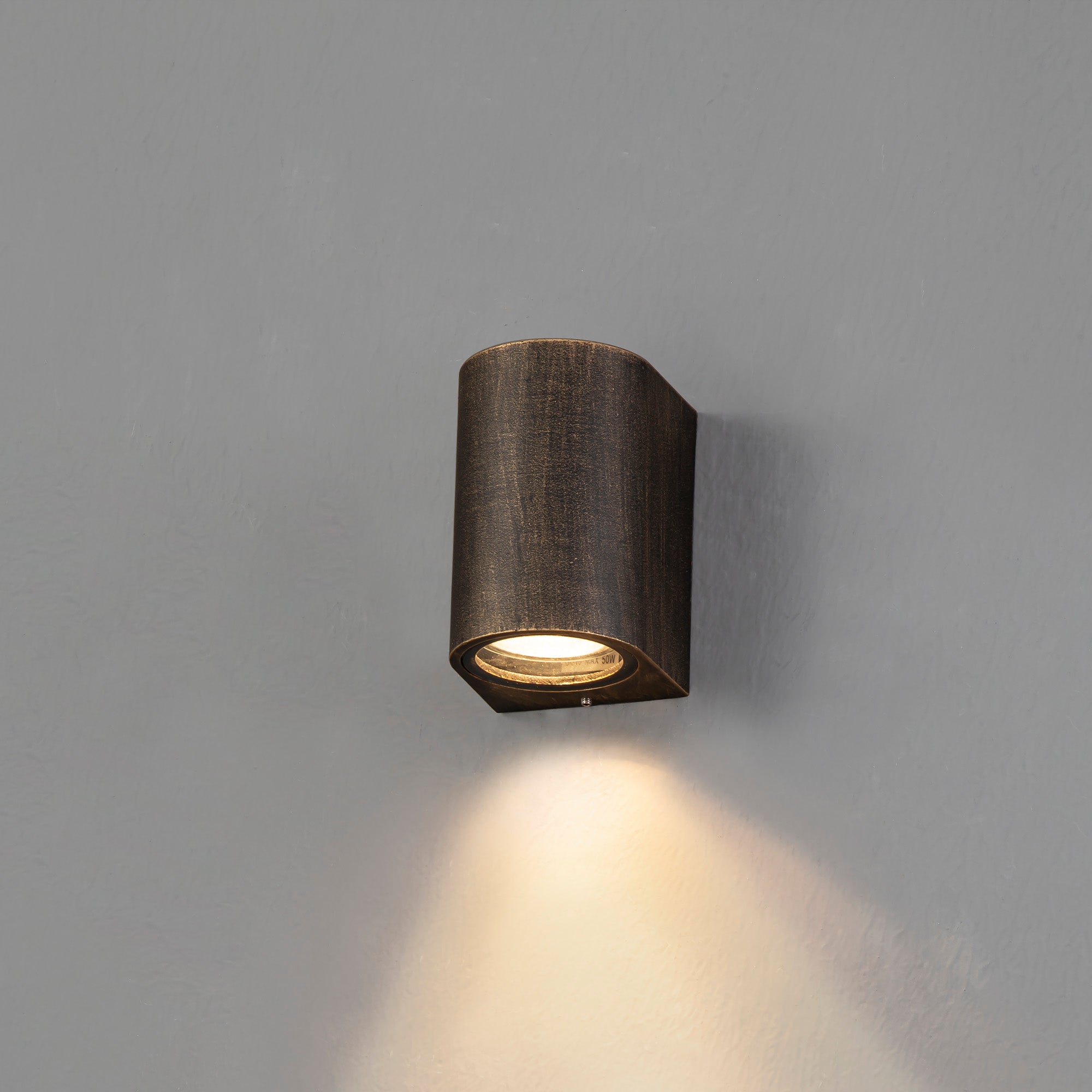 Stratus Curved Wall Lamp, 1 x GU10, IP54, Black/Gold